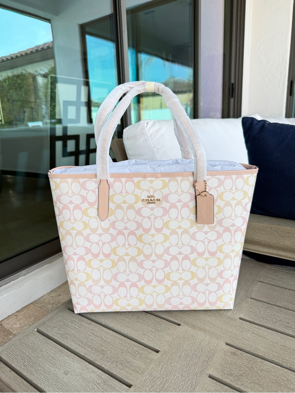Coach City Tote Bag In Pretty Signature Canvas CDZ04 signature canvas/Chalk/Pink